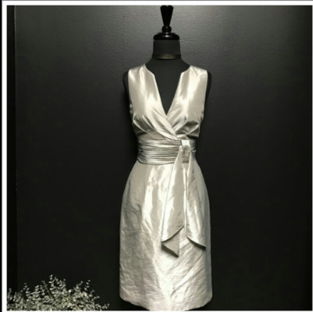 HOLD🌟BOUTIQUE Tie Bow Princess Party Dress(Sz 6)
